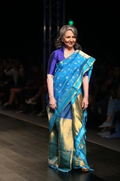 Legendary actor Sharmila Tagore turns showstopper for Sanjukta Dutta at LMIFW SS’20 Day 2. 