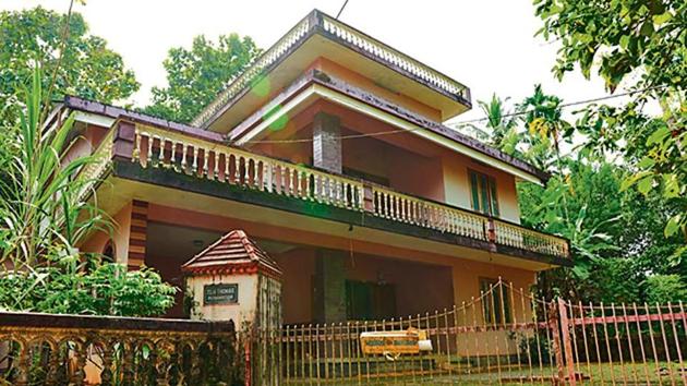 A view of the Ponnamattam house of late of Tom Thomas in Koodathayi near Kozhikkode where all six deaths took place. Police later sealed the house.(HT Photo)