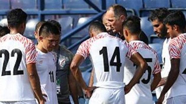 Igor Stimac, head coach of India, gives instruction to his team (Getty Images) Igor Stimac, head coach of India, gives instruction to his team (Getty Images)