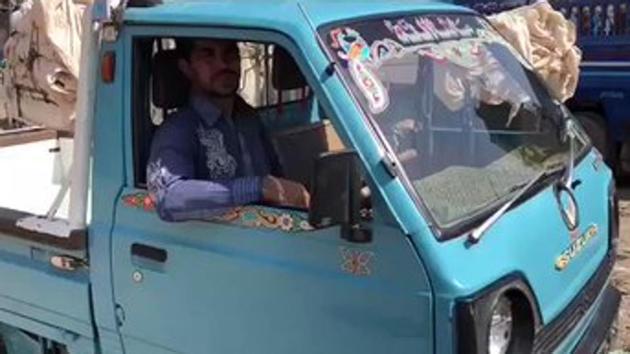 Pakistan cricketer Fazal Subhan driving a van.(Twittter)