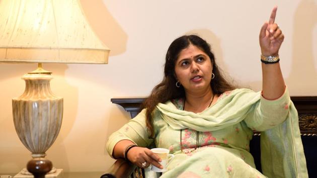 Maharashtra minister of rural development, women and child welfare Pankaja Munde is the BJP candidate from the Parli assembly constituency in the October 21 state assembly election. (Satish Bate/HT Photo) Maharashtra minister of rural development, women and child welfare Pankaja Munde is the BJP candidate from the Parli assembly constituency in the October 21 state assembly election. (Satish Bate/HT Photo)