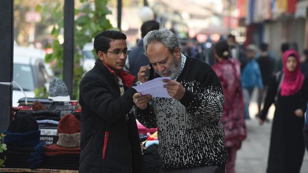 Last week, authorities announced tourists would be allowed back into the region, after they were asked to leave in August. Educational institutions are also open, but attendance has been low. In Jammu, communication was restored within days of the blockade and mobile internet was started around mid-August. However, after its misuse, internet facility on cell phones was snapped on August 18. (Waseem Andrabi / HT Photo)