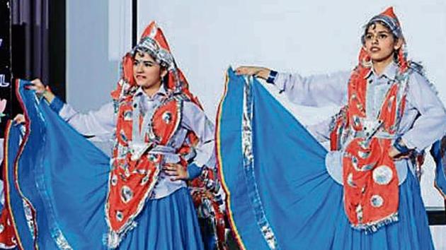 Students showcase traditional dances. (HT) Students showcase traditional dances. (HT)