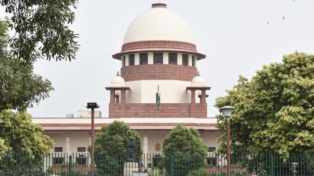 The judiciary must attend to urgent cases; restrict the practice of sealed envelopes; be independent in appointments; and set a benchmark on issues related to rights (Sonu Mehta/HT PHOTO) The judiciary must attend to urgent cases; restrict the practice of sealed envelopes; be independent in appointments; and set a benchmark on issues related to rights (Sonu Mehta/HT PHOTO)
