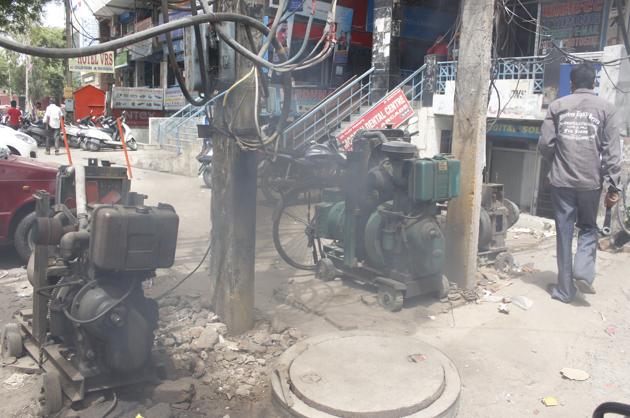Till last year, the ban on diesel gensets was applicable only in Delhi, since NCR towns faced frequent power cuts that impacted essential utilities, such as elevators in high rises. (Yogendra Kumar/HT File) Till last year, the ban on diesel gensets was applicable only in Delhi, since NCR towns faced frequent power cuts that impacted essential utilities, such as elevators in high rises. (Yogendra Kumar/HT File)