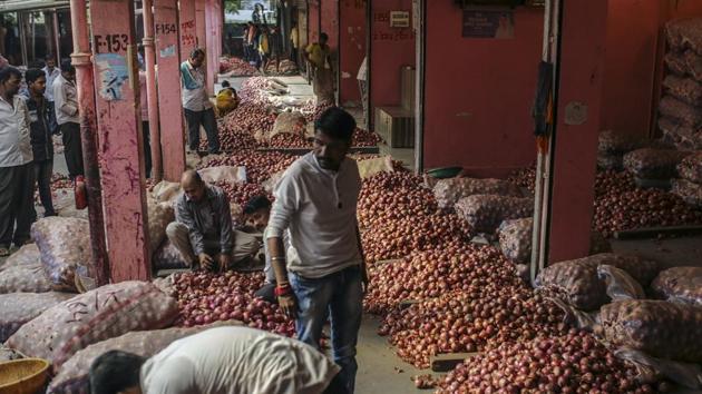 Food and Civil Supplies Minister of Delhi wrote to Union Consumer Affairs Minister Ram Vilas Paswan, requesting him to direct National Agricultural Cooperative Marketing Federation (NAFED) to supply 10 trucks of onions everyday for the next 10 days for Delhi. (Bloomberg) Food and Civil Supplies Minister of Delhi wrote to Union Consumer Affairs Minister Ram Vilas Paswan, requesting him to direct National Agricultural Cooperative Marketing Federation (NAFED) to supply 10 trucks of onions everyday for the next 10 days for Delhi. (Bloomberg)