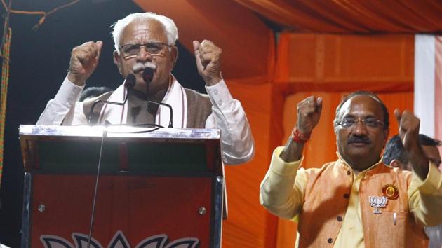 Haryana Chief Minister Manohar Lal Khattar addresses an election rally in support of BJP candidate from Gurugram constituency Sudhir Singla ahead of Haryana Assembly polls, at New Colony Dussehra Ground, in Gurugram, on Tuesday, October 15, 2019. (Yogendra Kumar/HT PHOTO) Haryana Chief Minister Manohar Lal Khattar addresses an election rally in support of BJP candidate from Gurugram constituency Sudhir Singla ahead of Haryana Assembly polls, at New Colony Dussehra Ground, in Gurugram, on Tuesday, October 15, 2019. (Yogendra Kumar/HT PHOTO)