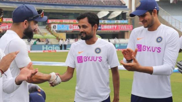 Shahbaz Nadeem was handed his test cap by India captain Virat Kohli(ICC)