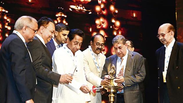 Madhya Pradesh chief minister Kamal Nath lights the inaugural lamp at Magnificent Madhya Pradesh on Friday.(HT Photo) Madhya Pradesh chief minister Kamal Nath lights the inaugural lamp at Magnificent Madhya Pradesh on Friday.(HT Photo)