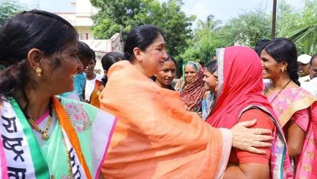 Sunetra Pawar, Ajit Pawar’s wife, is incharge of Baramati as Ajit and Sharad Pawar campaign through the rest of the state. (HT/PHOTO) Sunetra Pawar, Ajit Pawar’s wife, is incharge of Baramati as Ajit and Sharad Pawar campaign through the rest of the state. (HT/PHOTO)