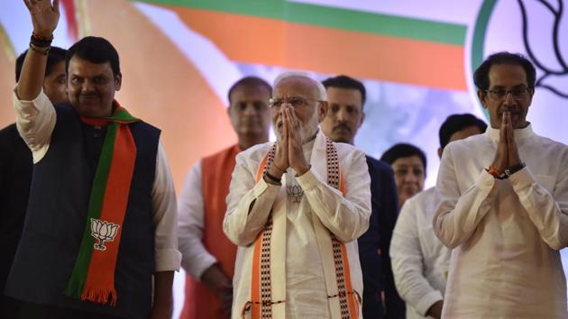 Prime minister Narendra Modi along with Maharashtra CM Devendra Fadnavis and Shiv Sena president Uddhav Thackrey (Kunal Patil/HT Photo) Prime minister Narendra Modi along with Maharashtra CM Devendra Fadnavis and Shiv Sena president Uddhav Thackrey (Kunal Patil/HT Photo)