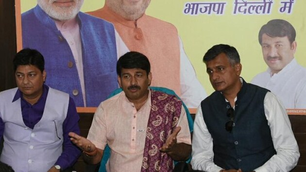 Manoj Tiwari also questioned Delhi Chief Minister Arvind Kejriwal about his medical treatment expenditure and asked him the reason for not availing treatment at a mohalla clinic. ( Photo @BJP4Delhi)