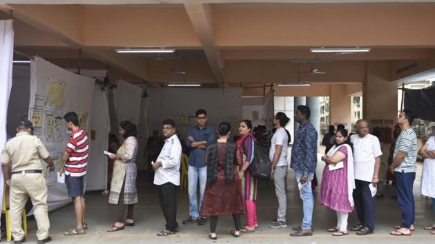 The fate of 4406 candidates - 1169 in Haryana and 3237 in Maharashtra - will be sealed in electronic voting machines (EVMs) by voters in this assembly elections. (Kunal Patil/ HT Photo) The fate of 4406 candidates - 1169 in Haryana and 3237 in Maharashtra - will be sealed in electronic voting machines (EVMs) by voters in this assembly elections. (Kunal Patil/ HT Photo)
