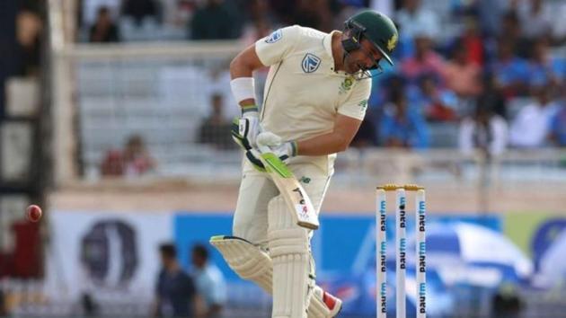 Dean Elgar gets hit on the head during Day 3 of the third Test at Ranchi between India and South Africa.(BCCI Photo) Dean Elgar gets hit on the head during Day 3 of the third Test at Ranchi between India and South Africa.(BCCI Photo)