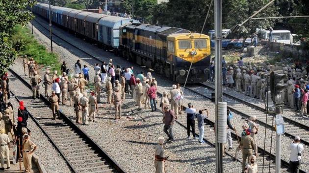 A magisterial inquiry into the incident wherein about 61 people were mowed down by a train on October 19, 2018, was conducted by divisional commissioner Jalandhar, B Purushartha, on the orders of the chief minister.(HT PHOTO)