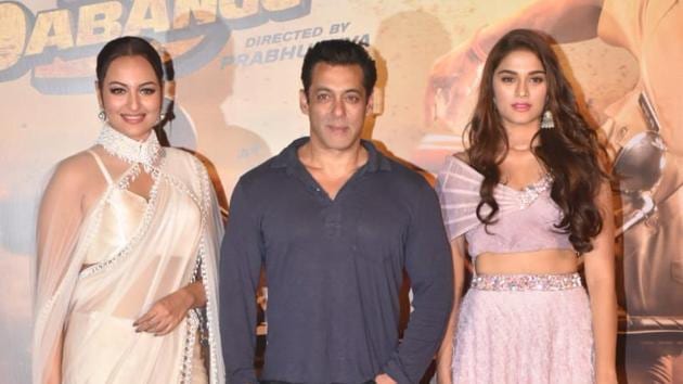 Salman Khan was accompanied by his Dabangg 3 co-stars Sonakshi Sinha and Saiee Manjrekar at the trailer launch.