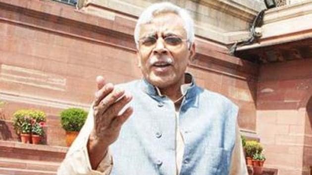 File photo of senior RJD leader Shivanand Tiwari. (HT Photo) File photo of senior RJD leader Shivanand Tiwari. (HT Photo)