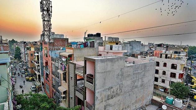 A view of the unauthorised colonies, at Ganesh Nagar in New Delhi. (Photo by Biplov Bhuyan/ Hindustan Times) A view of the unauthorised colonies, at Ganesh Nagar in New Delhi. (Photo by Biplov Bhuyan/ Hindustan Times)