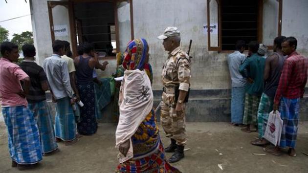 The Assam government on Friday constituted a committee to review the conditions prevailing in the six detention centres for illegal immigrants in the state.(AP)