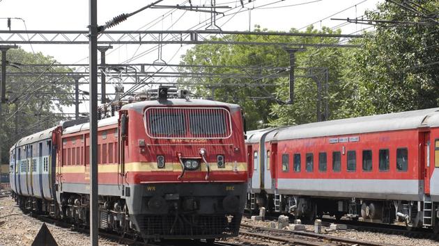 Indian Railway seems to have been hit hard by the economic slowdown with the earnings of the national transporter suffering a dip of ₹155 crore and ₹3,901 crore in passenger and freight fares respectively (HT Photo) Indian Railway seems to have been hit hard by the economic slowdown with the earnings of the national transporter suffering a dip of ₹155 crore and ₹3,901 crore in passenger and freight fares respectively (HT Photo)