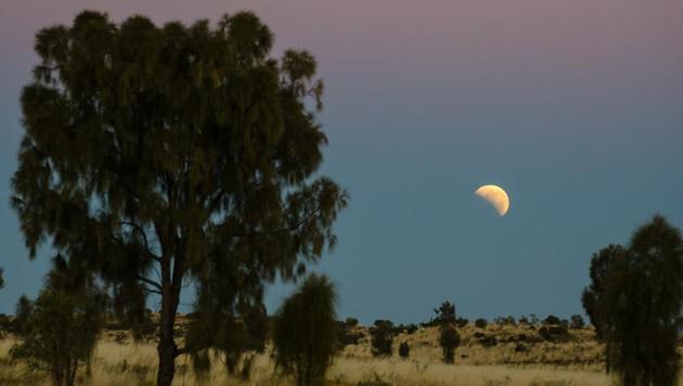 Aboriginal settlers came to the area around Uluru at least 30,000 years ago, and over time the landmark became central to the creation stories and spirituality of the Anangu people. (Unsplash) Aboriginal settlers came to the area around Uluru at least 30,000 years ago, and over time the landmark became central to the creation stories and spirituality of the Anangu people. (Unsplash)