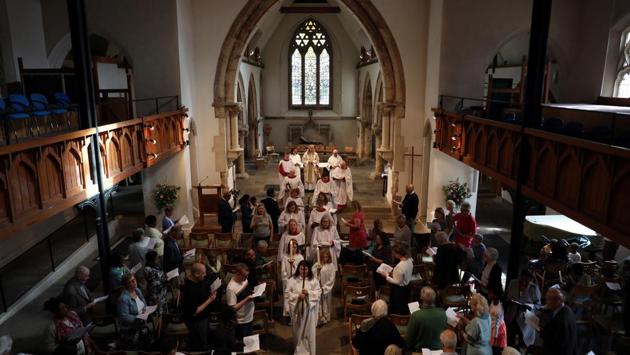 In one of Streatham’s churches, rector Anna Norman-Walker said people in her congregation held different political views but their Christian belief in a shared humanity remained undimmed by Brexit. “Living in Streatham, we have a lovely, ecumenical, diverse community and people feel sad that the world seems to be scurrying back to individual little corners and pulling up the drawbridge,” she said. (Hannah McKay / REUTERS)