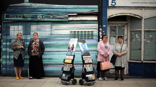 A group of Jehovah’s Witnesses promote their faith on Streatham High Road. “It’s not perfect, the euro (zone), of course. There is high unemployment,” Perez said. “But you’re part of something. I remember how things were here when I first came here. It wasn’t great. It’s much better now. We are going backwards, not forwards.” (Hannah McKay / REUTERS)