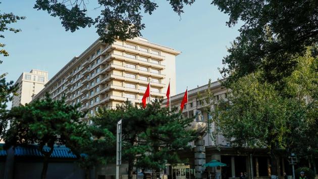 A general view shows the Jingxi Hotel, the venue where China's ruling Communist Party traditionally holds closed door meetings of its senior leadership, in Beijing. (REUTERS Photo) A general view shows the Jingxi Hotel, the venue where China's ruling Communist Party traditionally holds closed door meetings of its senior leadership, in Beijing. (REUTERS Photo)