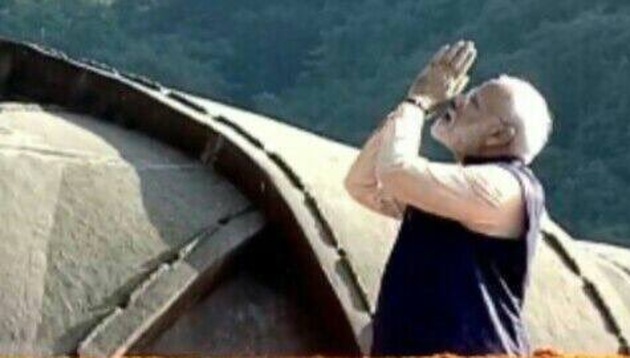 PM Modi paying homage to Sardar Patel at the Statue of Unity, Kevadia, Gujarat, on October 31, 2019. (Photo: PMO / Twitter) PM Modi paying homage to Sardar Patel at the Statue of Unity, Kevadia, Gujarat, on October 31, 2019. (Photo: PMO / Twitter)