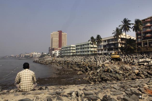 Dadar is said to be at critical risk, according to the Climate Central’s study of the effects of sea level rise globally.(HT PHOTO)