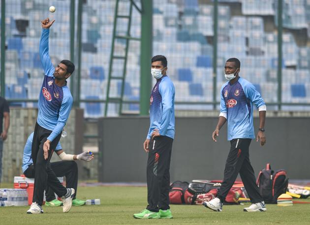 Bangladeshi cricketers Mahmudullah Riyad, Soumya Sarkar and Al-Amin Hossain during a practice session at Arun Jaitley Stadium in New Delhi. (PTI)