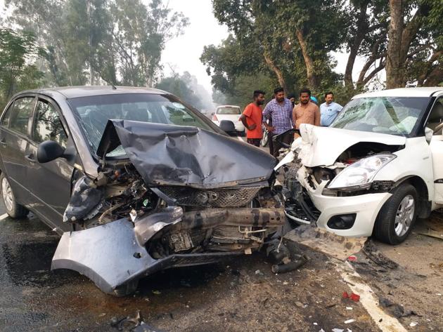 Mangled remains of the cars after accident in Machhiwara on Friday.(HT photo)