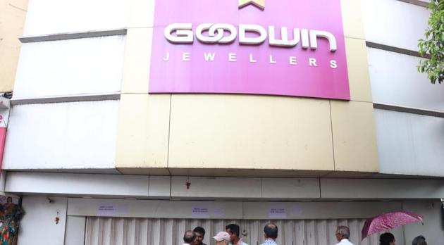 A cheating case of Rs 29 lakh has been lodged against Goodwin Jewellers at the Nigdi police station. (HT PHOTO) A cheating case of Rs 29 lakh has been lodged against Goodwin Jewellers at the Nigdi police station. (HT PHOTO)