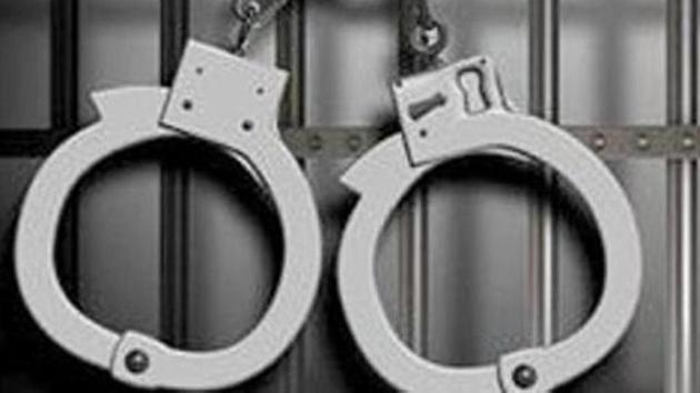 MNS leader Sandeep Deshpande was arrested by the Shivaji Park police. (HT Photo) MNS leader Sandeep Deshpande was arrested by the Shivaji Park police. (HT Photo)