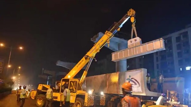 The victim and two others were seated in a support vehicle right behind the trailer. He got crushed when a rock jointing pin broke, which caused the U-girder to detach from the puller. (HT File Photo used for representational purpose only) The victim and two others were seated in a support vehicle right behind the trailer. He got crushed when a rock jointing pin broke, which caused the U-girder to detach from the puller. (HT File Photo used for representational purpose only)