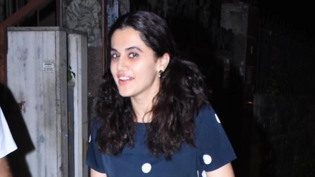 Taapsee Pannu seen in Mumbai on Oct 31.(IANS)