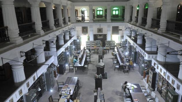 Professionals have been hired to handle the rare manuscripts and books at Amir-ud-Daula library with perfection.(HT Photo)