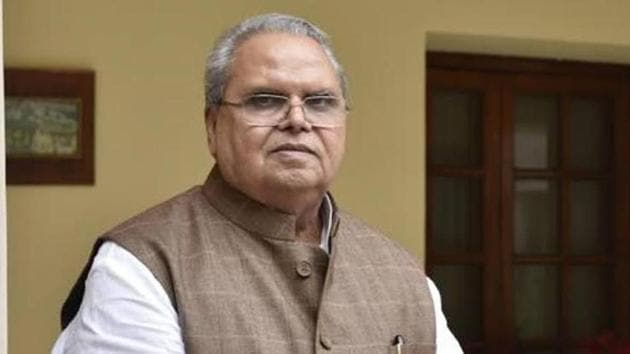 Malik entered politics in 1965 inspired by the socialist ideology of Ram Manohar Lohia. After a lengthy political career that involved stints in the Bharatiya Kranti Dal, the Indian National Congress, Lok Dal and Janata Dal, he joined the BJP in 2003. (HT file) Malik entered politics in 1965 inspired by the socialist ideology of Ram Manohar Lohia. After a lengthy political career that involved stints in the Bharatiya Kranti Dal, the Indian National Congress, Lok Dal and Janata Dal, he joined the BJP in 2003. (HT file)