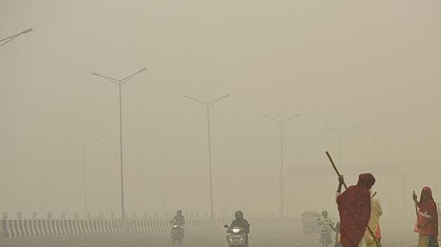 Secondary particle pollution amplified the pollution levels in the capital. (HT File) Secondary particle pollution amplified the pollution levels in the capital. (HT File)