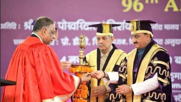 Human Resource Development Minister Ramesh Pokhriyal at DU 96th convocation as the chief guest.(twitter/@DrRPNishank) Human Resource Development Minister Ramesh Pokhriyal at DU 96th convocation as the chief guest.(twitter/@DrRPNishank)