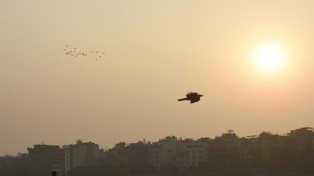 According to scientists in the India Meteorological Department, a clear sky, sunlight and good wind speed helped bring air quality out of the emergency zone on Monday, November 4, 2019. (Biplov Bhuyan/HT PHOTO) According to scientists in the India Meteorological Department, a clear sky, sunlight and good wind speed helped bring air quality out of the emergency zone on Monday, November 4, 2019. (Biplov Bhuyan/HT PHOTO)
