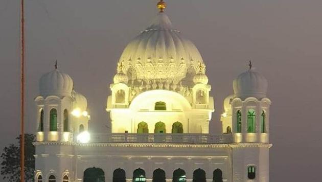 A view of the illuminated Gurudwara Darbar Sahib, at Kartarpur, in Punjab, Pakistan.(HT Photo)