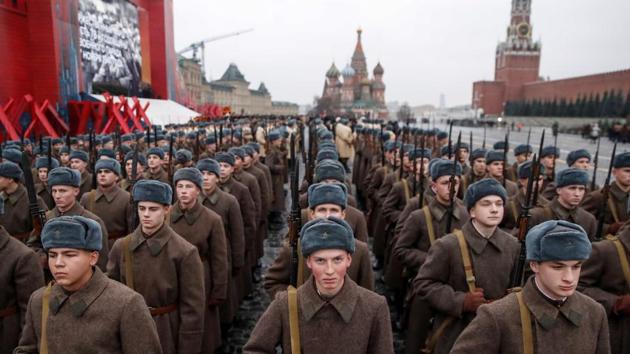 But the Nazi offensive lost its momentum in mid-October as it faced adverse weather and logistics challenges, allowing the Soviet command to bring in reinforcements and strengthen the city’s defenses. (Maxim Shemetov / REUTERS)