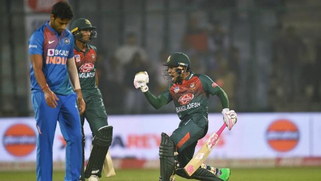 Mushfiqur Rahim celebrates after wining first T20 match against India at the Arun Jaitley stadium, in New Delhi.(PTI)