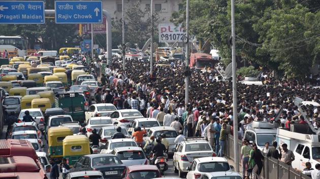On Sunday, the Delhi High Court took up the recent clash, and ordered the transfer of two senior police officers, the suspension of two other officers and compensation to the injured lawyers. No similar action against the lawyers was ordered and no compensation offered to the injured policemen. “The videos were evident but the court did not pass any order against lawyers,” one of the protesting officers said. (Sanchit Khanna / HT Photo)