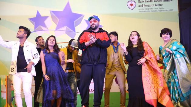 Featuring song and dance acts by the young survivors, the highlight of the event organised by Rajiv Gandhi Cancer Institute and Research Center was rapper Badshah’s performance.(Manoj Verma/ Hindustan Times)