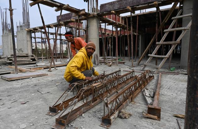 India’s existing labour law regime is celebrated neither by workers nor employers. The former hold that most of the regulations meant to protect them are never implemented in reality. The latter see the labour laws as a disincentive to modernise and expand production(AFP)