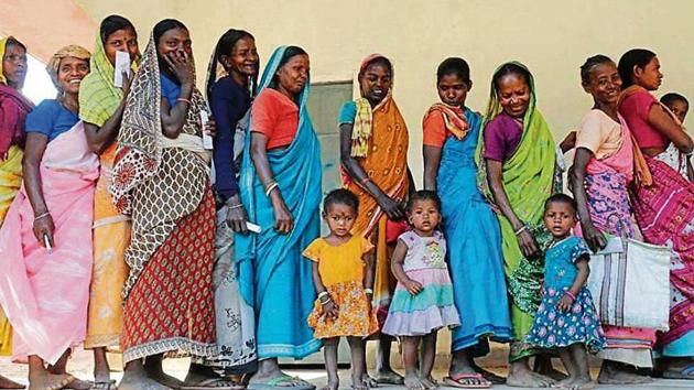 Women voting percentage was higher in 20 assembly seats, including 13 reserved for tribal, of the 81 seats during the Lok Sabha polls in Jharkhand.(HT photo)