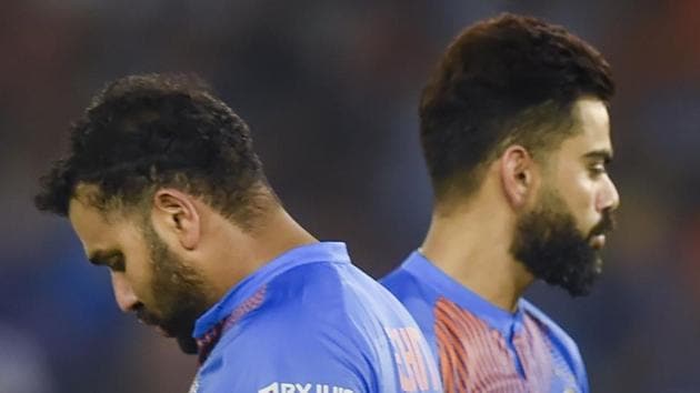 File image of Virat Kohli and Rohit Sharma (L).(PTI) File image of Virat Kohli and Rohit Sharma (L).(PTI)
