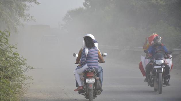 The Supreme Court-mandated EPCA can take suo moto action on complaints, take steps to ensure compliance with vehicle standards, and enter, inspect and seize material from premises of polluters. (HT File / Photo used for representational purpose) The Supreme Court-mandated EPCA can take suo moto action on complaints, take steps to ensure compliance with vehicle standards, and enter, inspect and seize material from premises of polluters. (HT File / Photo used for representational purpose)